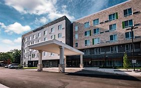 Courtyard By Marriott Toledo West